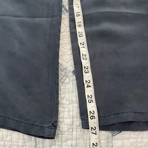 Theory 100% Silk Navy Tapered Pant Minimalist Contemporary Casual - Picture 7 of 10